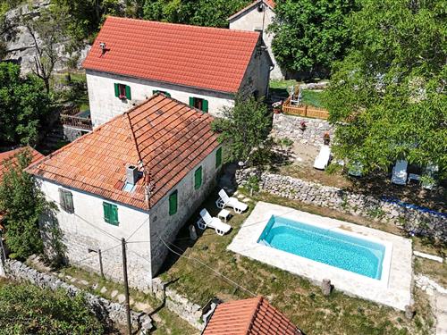 Sommerhus - 4 personer -  - Hrvace - Sinj-Hrvace - 21233 - Hrvace