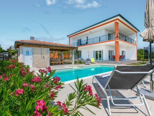 Holiday home - 8 persons -  - Malotija - 52460 - Buje