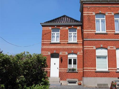 Holiday Home/Apartment - 6 persons -  - Stationsstraat - 9450 - Haaltert