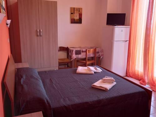 Holiday Home/Apartment - 2 persons -  - Via Manzoni s.n.c. - 89817 - Briatico-San Leo