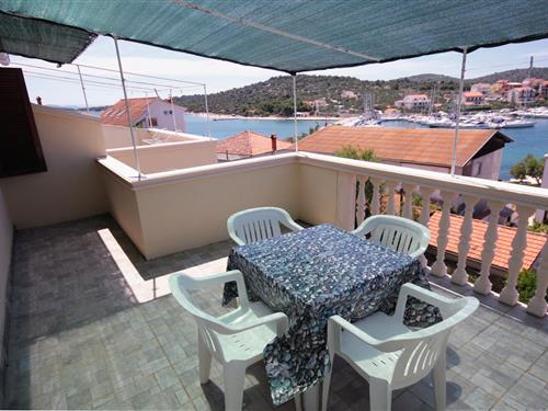 Holiday Home/Apartment - 3 persons -  - Jezera - 22242 - Jezera