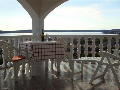 Holiday Home/Apartment - 5 persons -  - Staro selo - 53296 - Kustici