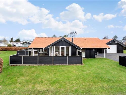 Holiday home - 6 persons -  - Thorasvej - Kysing Næs - 8300 - Odder