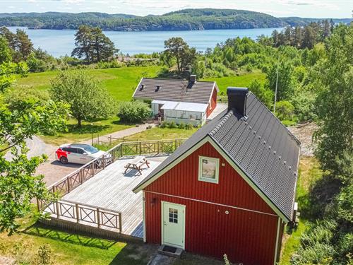 Sommerhus - 4 personer -  - Sköllungen - 454 91 - Brastad