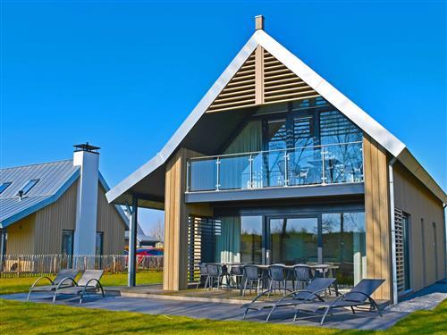 Holiday home - 8 persons -  - Tholen - 4691 PV