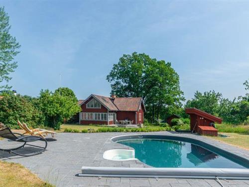 Fritidshus - 8 personer -  - 153 96 - Mölnbo