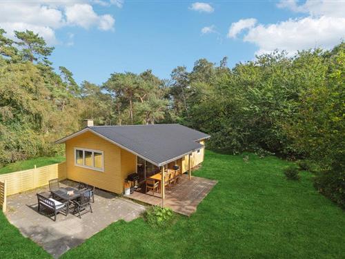 Sommerhus - 6 personer -  - Aspesgårdsskoven - Strandmarken - 3720 - Åkirkeby