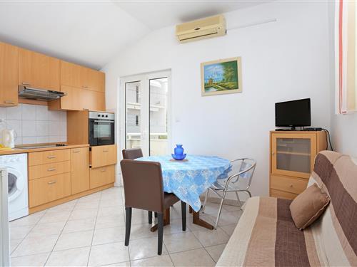 Holiday Home/Apartment - 2 persons -  - Split - 21000 - Split