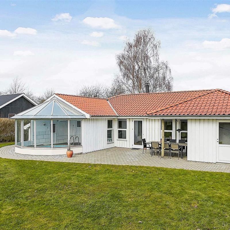 Sommerhus - 10 personer -  - Pøt Strandby - Pøt Strandby - 7130 - Juelsminde