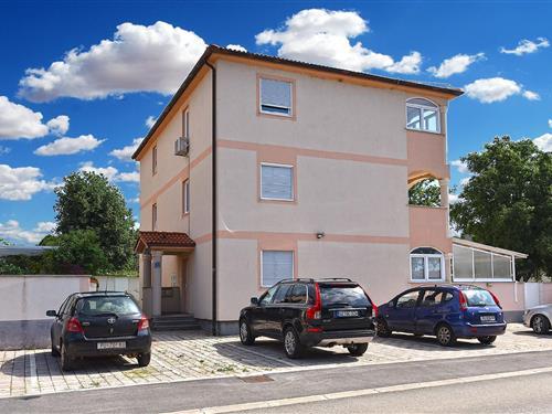 Holiday Home/Apartment - 6 persons -  - Munida - 52203 - Medulin