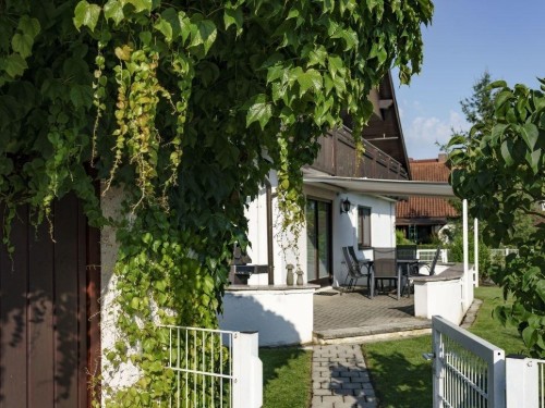 Sommerhus - 12 personer -  - St.-Katharinen-Straße - 79369 - Wyhl