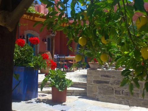 Sommerhus - 6 personer -  - Mires - 704 00