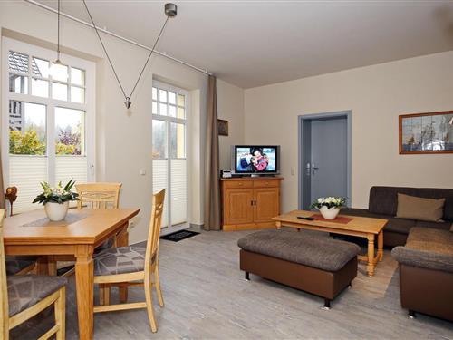 Holiday Home/Apartment - 3 persons -  - Ostseeallee - 18225 - Ostseebad Kühlungsborn