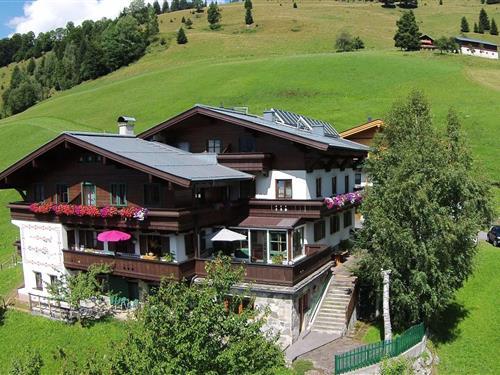 Holiday Home/Apartment - 8 persons -  - 5761 - Maria Alm