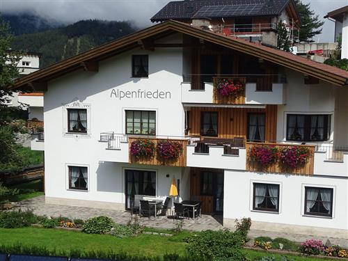 Holiday apartment - 3 persons -  - Vogelhüttenweg - 6543 - Nauders