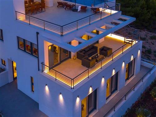 Feriehus - 8 personer -  - Omiš -  21310