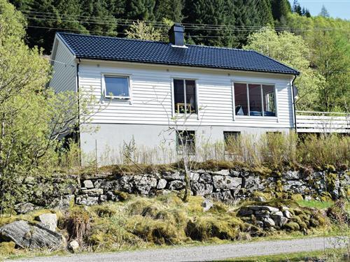 Semesterhus/Semesterlägenhet - 9 personer -  - Gulafjordvegen - 5966 - Eivindvik