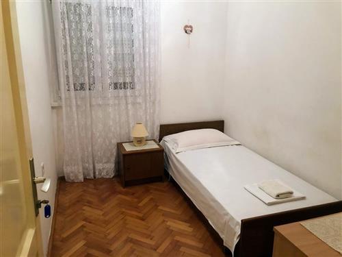 Feriehus / leilighet - 5 personer -  - Drašnice - 21328 - Drašnice