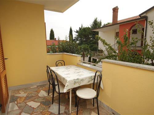 Holiday Home/Apartment - 4 persons -  - Novigrad - 52466 - Novigrad