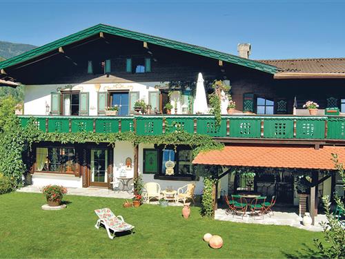 Holiday Home/Apartment - 5 persons -  - Bergbahnstrasse - 5632 - Dorfgastein