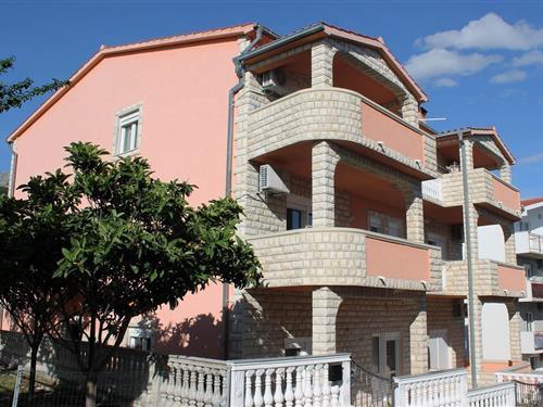 Holiday Home/Apartment - 4 persons -  - Popa Glagoljasa - 21312 - Podstrana