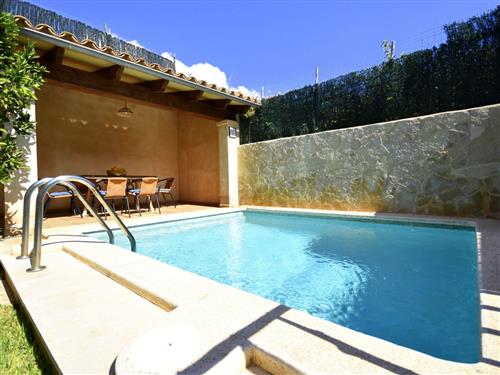 Holiday apartment - 3 persons -  - Carrer Sol, - 07529 - Ariañy