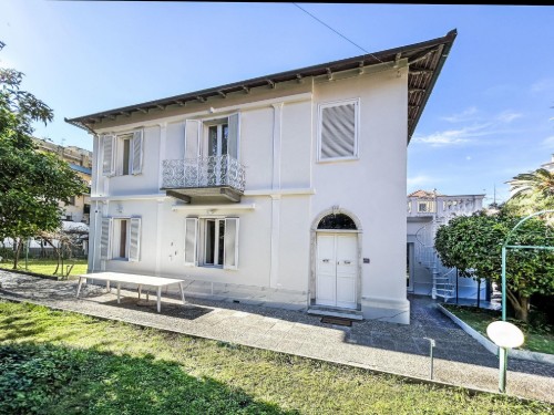 Holiday apartment - 5 persons -  - 16030 - Moneglia