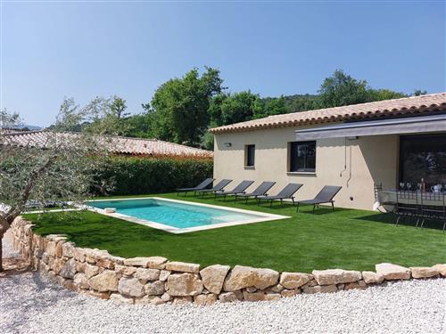 Holiday home - 6 persons -  - Callas - 83830