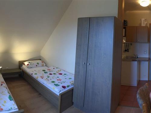 Holiday Home/Apartment - 2 persons -  - Wester-Ohrstedtfeld - 25885 - Wester-Ohrstedt