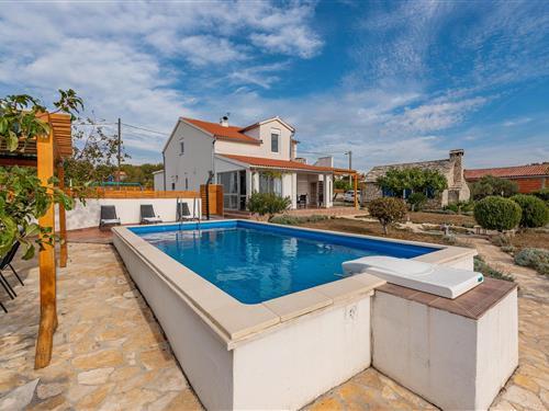 Holiday home - 6 persons -  - Glavna cesta - Sibenik-Krkovic - 22223 - Krkovic