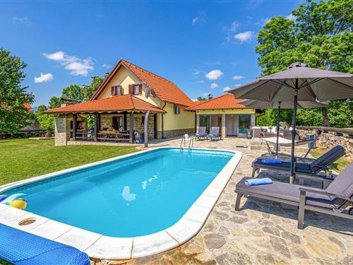 Holiday home - 6 persons -  - Smokricka - Lika - Lovinac - 53244 - Lovinac