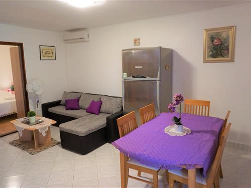 Holiday Home/Apartment - 6 persons -  - 11 Ulica - 23232 - Vrsi