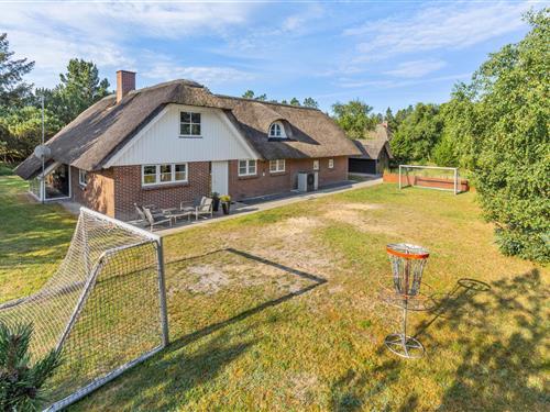 Sommerhus - 10 personer -  - Ved Skoven - 6857 - Blåvand