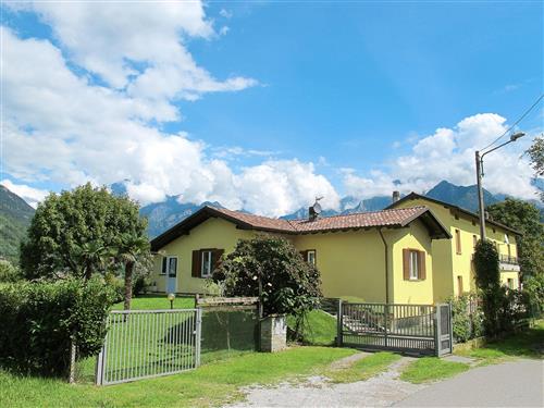 Holiday Home/Apartment - 4 persons -  - Sorico Albonico - 22010