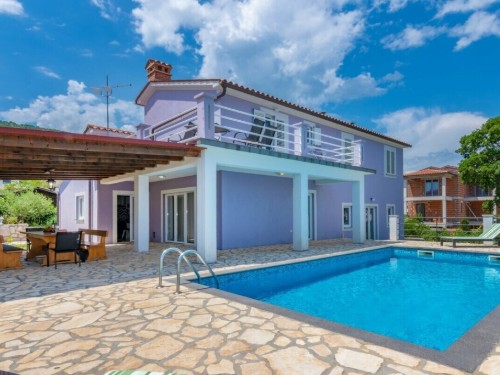 Holiday home - 8 persons -  - 52220 - Labin