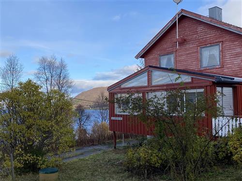  - 8 persons -  - Ullsfjordveien - Jægervatn - 9064 - Svensby