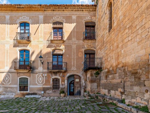 Holiday home - 11 persons -  - Plaça de Jaume el Just - 43815 - Santes Creus