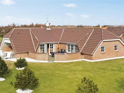 Sommerhus - 10 personer -  - Degnevangen - 6857 - Blåvand