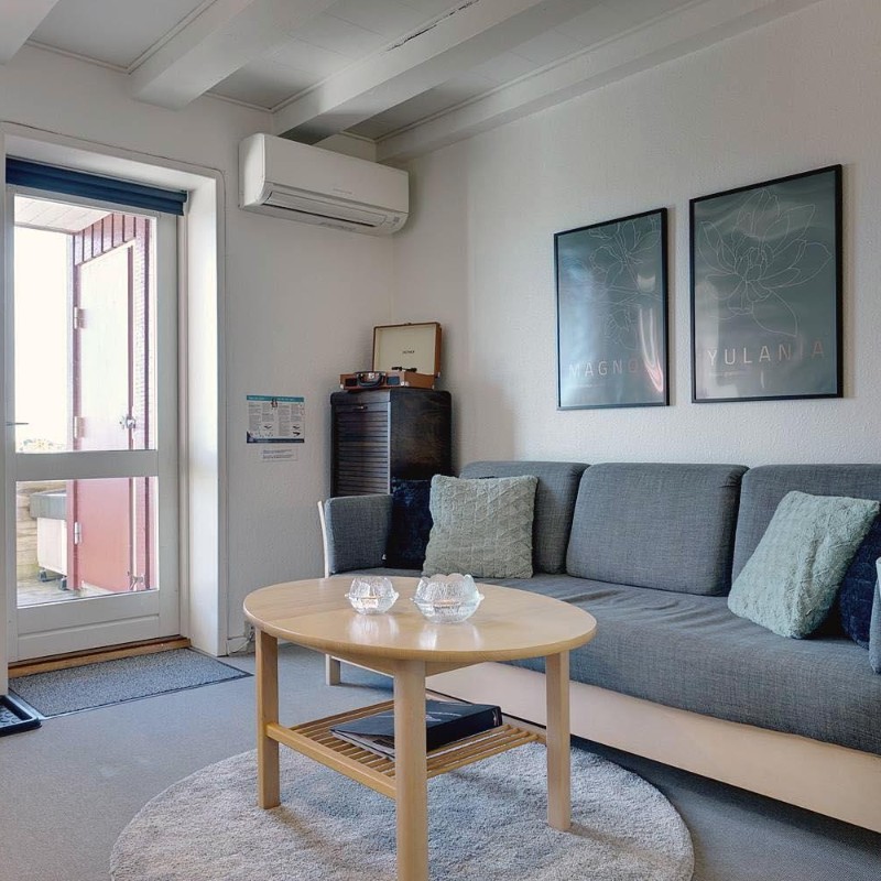 Sommerhus - 4 personer -  - Hjelmevej 15, App. - 6854 - Henne Strand