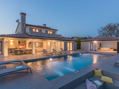 Villa - 10 persons -  - 52220 - Labin