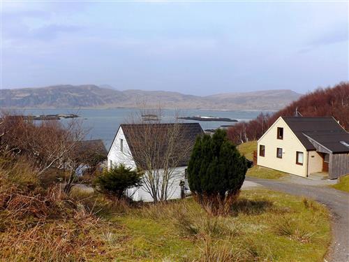 Holiday Home/Apartment - 4 persons -  - South Skye - IV44 8RN
