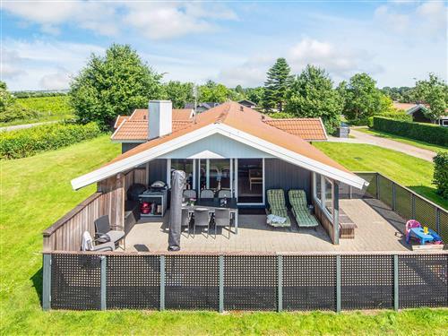 Sommerhus - 8 personer -  - Blommevænget - Hejlsminde - 6094 - Hejls