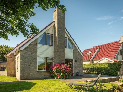 Villa - 6 persons -  - 1796NK - De Koog
