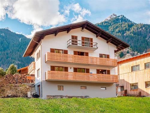 Holiday Home/Apartment - 18 persons -  - Galgenul - 6791 - St Gallenkirch