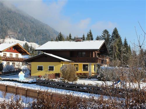 Ferielejlighed - 6 personer -  - Haus - 8967