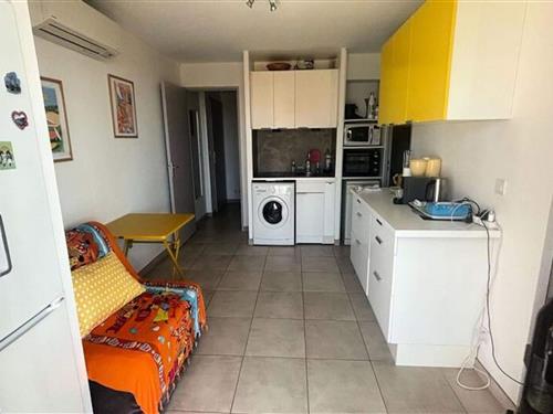 Holiday apartment - 3 persons -  - 83140 - Six Fours Les Plages