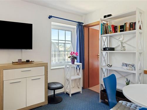 Holiday apartment - 2 persons -  - Strandstraße - 18586 - Göhren