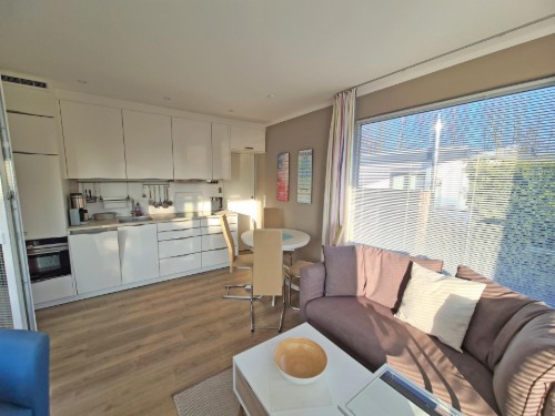 Bungalow - 4 persons -  - Hanseatenweg - 23743 - Lensterstrand