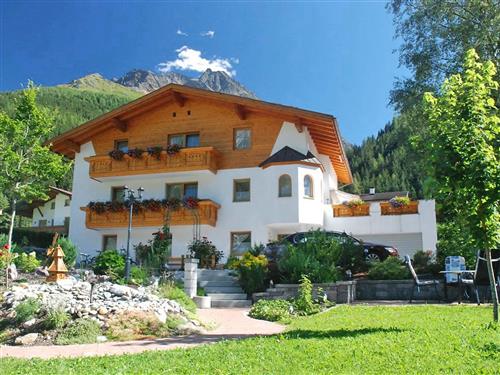 Holiday Home/Apartment - 6 persons -  - Pettneu Am Arlberg - 6574