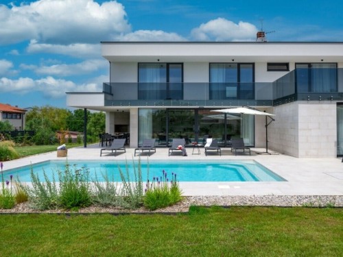 Villa - 8 persons -  - 52212 - Valbandon